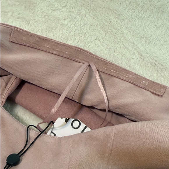 Dress the Population “Dana” Shirred Waist Dress in Light Mauve Size Medium NWT - Picture 13 of 16